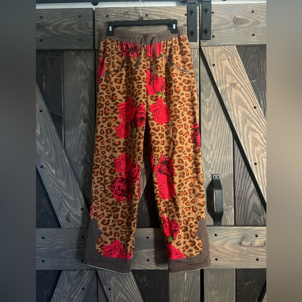 Rodeo Quincy Leopard and Rose Print Flannel Pajama Pants